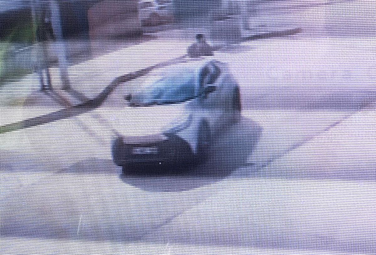 Bursa'da cip ile motosiklet çarpıştı, 2 kişi yaralandı: Kaza anı kamerada